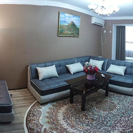 Apartment Near Farkhadskiy Bazar Taschkent Exterior foto